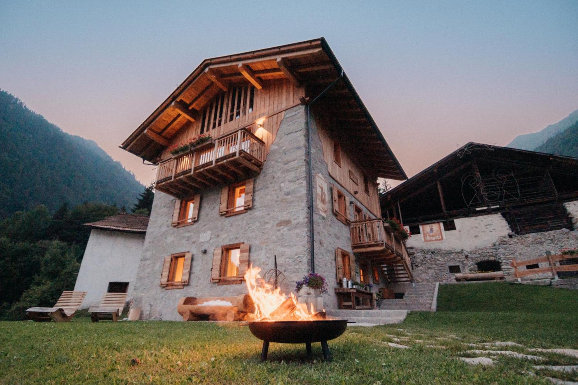 Pimont Alpine Chalet Madonna di Campiglio Luaran gambar